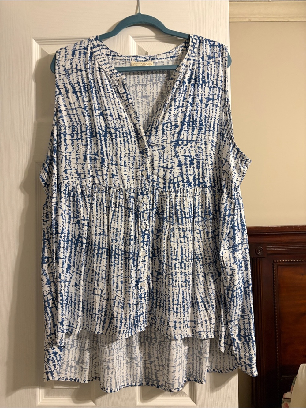 Cynthia Rowley Blue and White Sleeveless V-Neck Printed Tunic - Picture 1 of 3